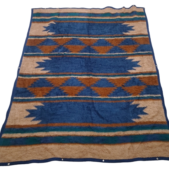 Biederlack Bedding Biederlack Cuddle Wrap Wearable Blanket